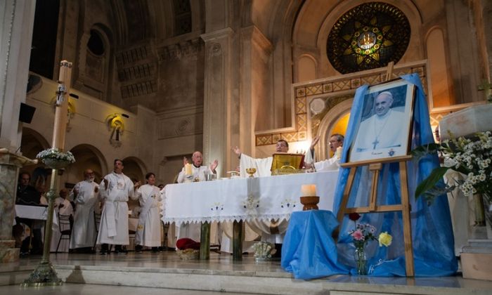 Quilmes - Ceremonia religiosa en memoria del Papa Francisco